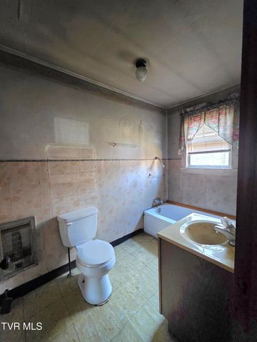 6793 Robinette Valley Road, Duffield, VA 24244