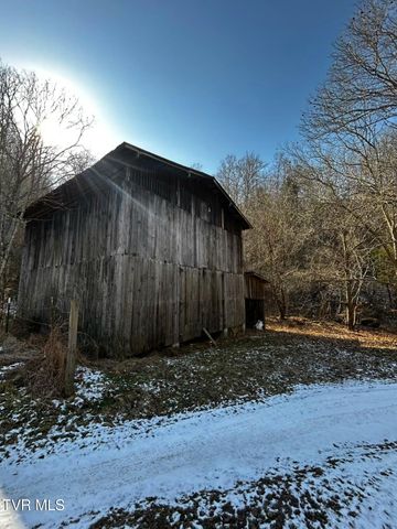 6793 Robinette Valley Road, Duffield, VA 24244