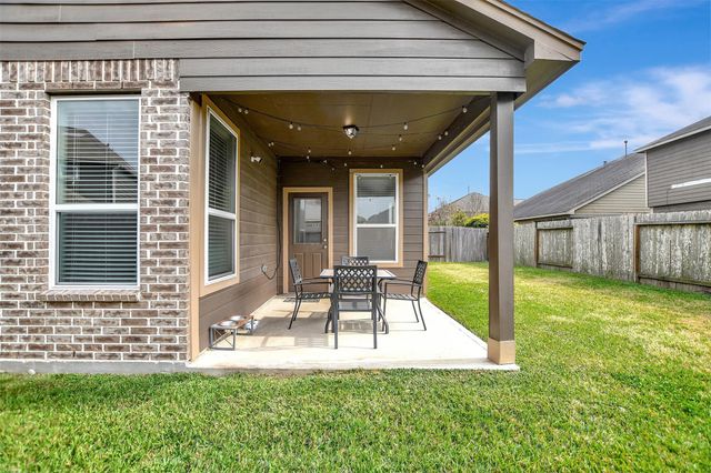 2631 Sunlit Meadow Trail, Fresno, TX 77545