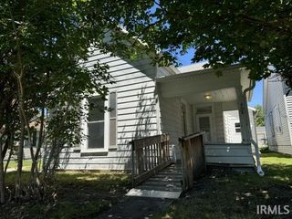 408 W Kickapoo Street, Hartford City, IN 47348