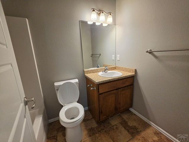 2203 Antelope Way, Pueblo, CO 81005