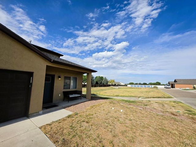 2203 Antelope Way, Pueblo, CO 81005