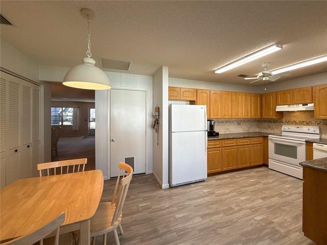 8753 SW 91ST STREET B, Ocala, FL 34481