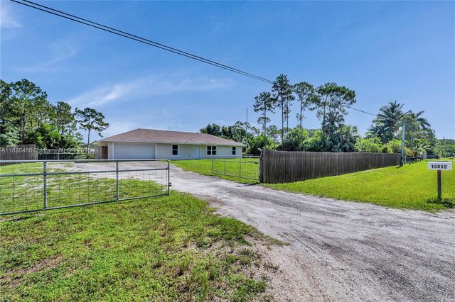 15859 N 68th Ct N, Loxahatchee, FL 33470