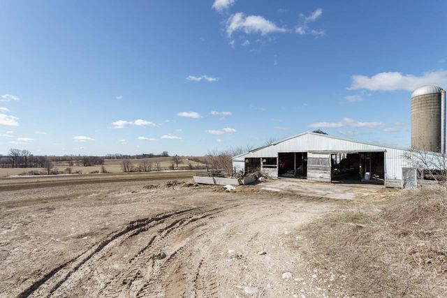 W6353 Abbott DRIVE, Random Lake, WI 53075