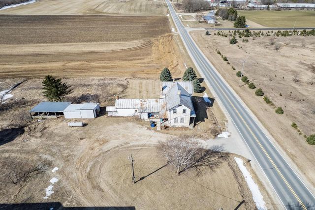 W6353 Abbott DRIVE, Random Lake, WI 53075