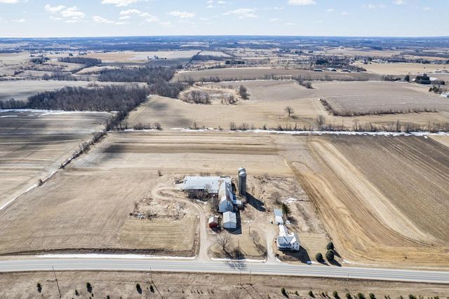 W6353 Abbott DRIVE, Random Lake, WI 53075