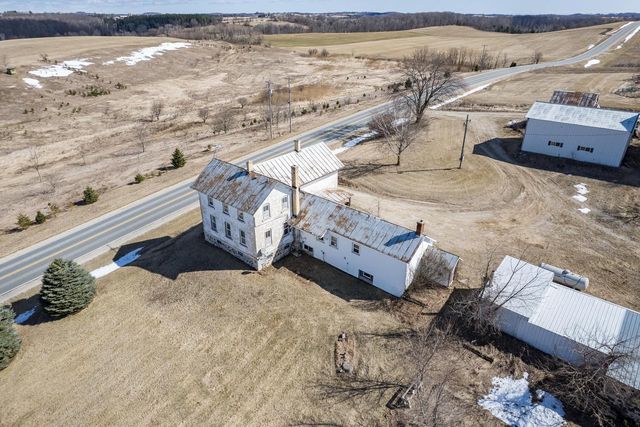 W6353 Abbott DRIVE, Random Lake, WI 53075