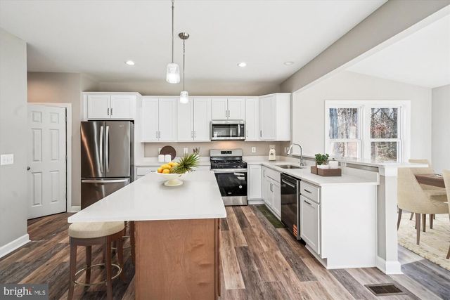 292 COLEBROOK RD, Fredericksburg, VA 22405