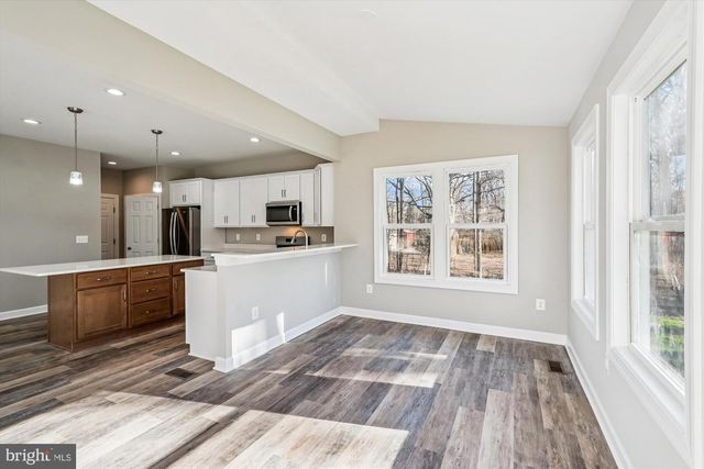 292 COLEBROOK RD, Fredericksburg, VA 22405