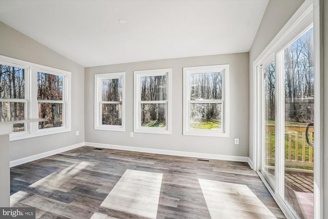 292 COLEBROOK RD, Fredericksburg, VA 22405