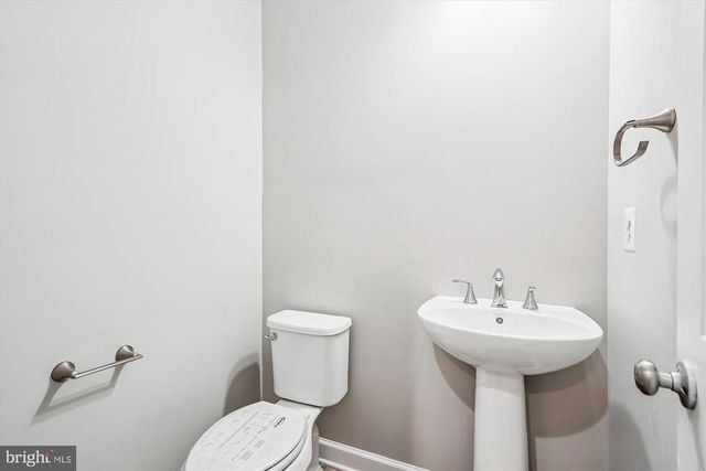 292 COLEBROOK RD, Fredericksburg, VA 22405