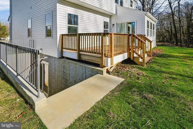 292 COLEBROOK RD, Fredericksburg, VA 22405