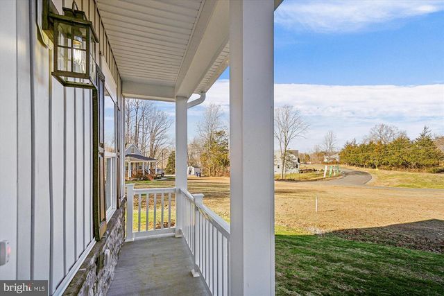 292 COLEBROOK RD, Fredericksburg, VA 22405