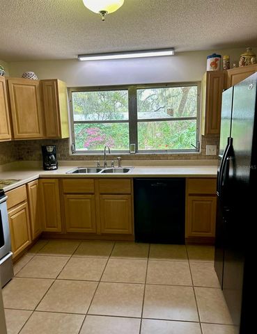 8136 NW 5TH COURT, Gainesville, FL 32607