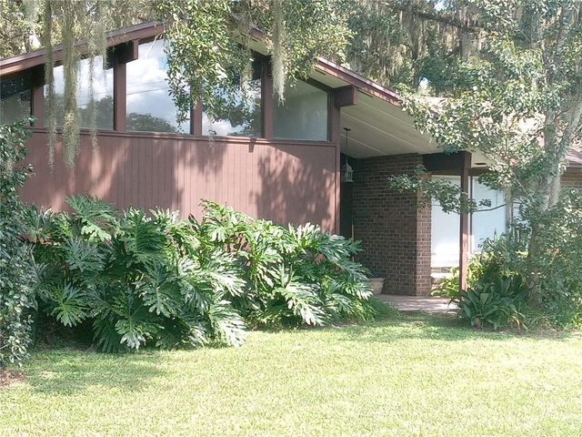 8136 NW 5TH COURT, Gainesville, FL 32607