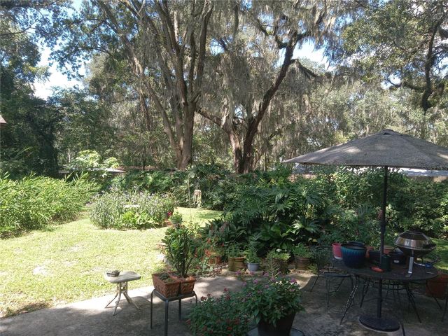 8136 NW 5TH COURT, Gainesville, FL 32607