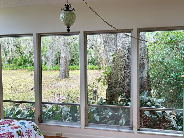 8136 NW 5TH COURT, Gainesville, FL 32607