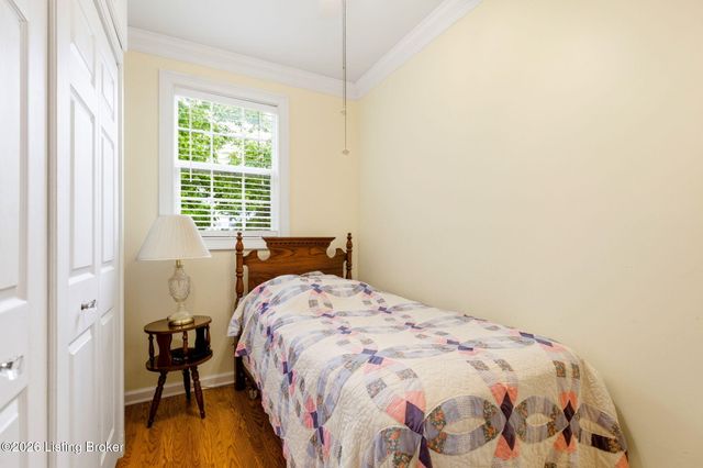 216 Saunders Ave, Louisville, KY 40206