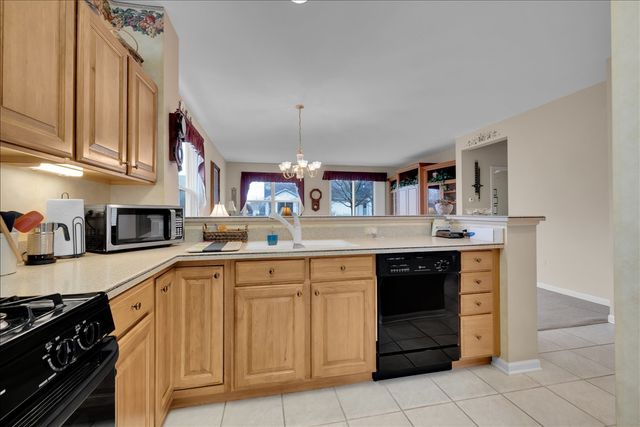 12825 Coventry Lane, Huntley, IL 60142