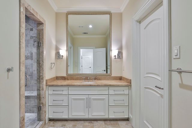 5004 Byers Avenue, Fort Worth, TX 76107