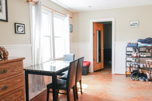 751 W 73rd Avenue, Merrillville, IN 46410