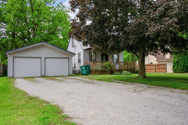 751 W 73rd Avenue, Merrillville, IN 46410