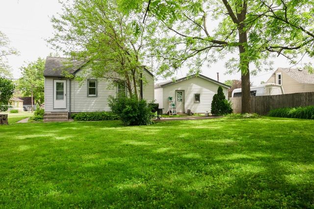 751 W 73rd Avenue, Merrillville, IN 46410