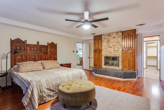 1459 Warrington Court, Fort Worth, TX 76112