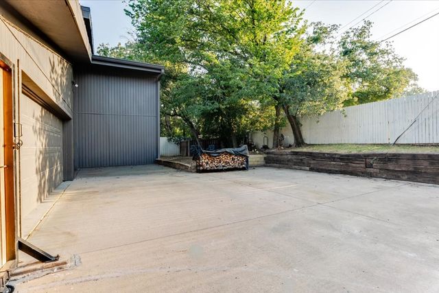 1459 Warrington Court, Fort Worth, TX 76112
