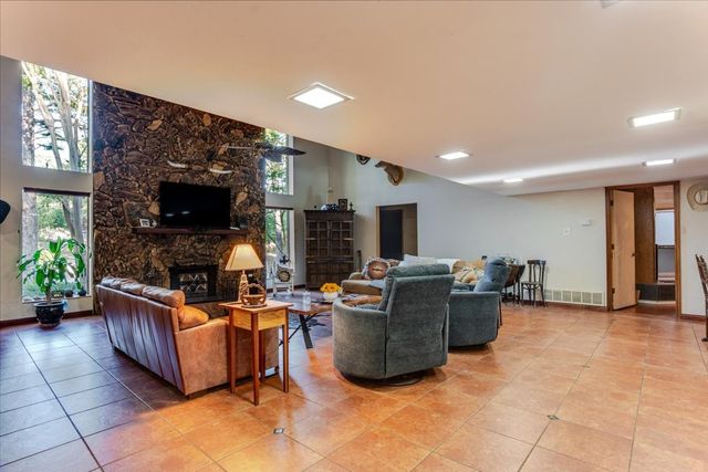 1459 Warrington Court, Fort Worth, TX 76112
