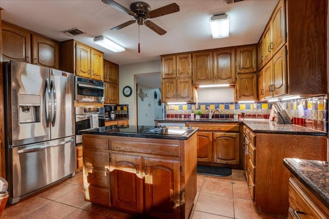 1459 Warrington Court, Fort Worth, TX 76112