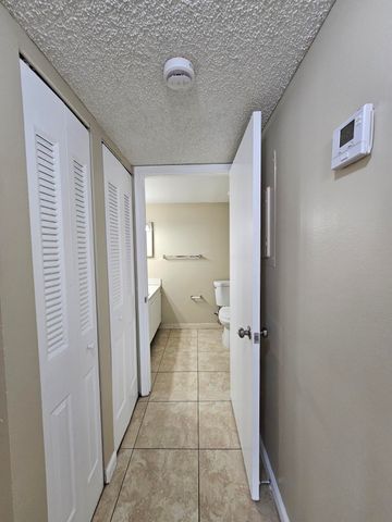 1850 N CONGRESS Avenue 302, West Palm Beach, FL 33401