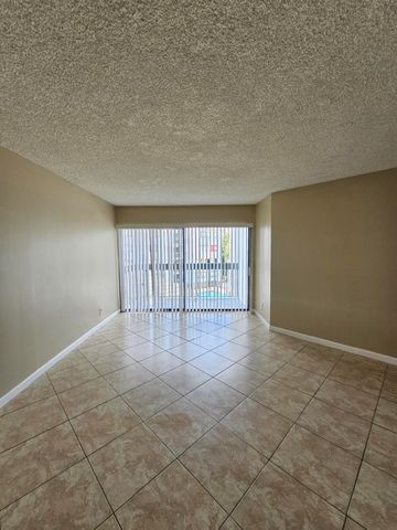1850 N CONGRESS Avenue 302, West Palm Beach, FL 33401