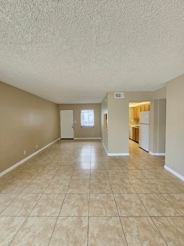 1850 N CONGRESS Avenue 302, West Palm Beach, FL 33401