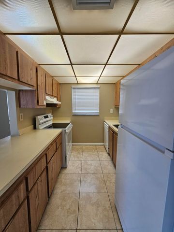 1850 N CONGRESS Avenue 302, West Palm Beach, FL 33401