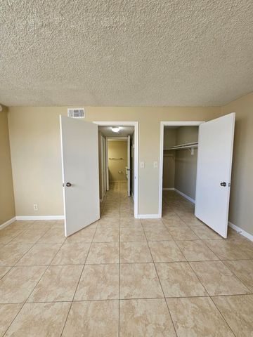 1850 N CONGRESS Avenue 302, West Palm Beach, FL 33401