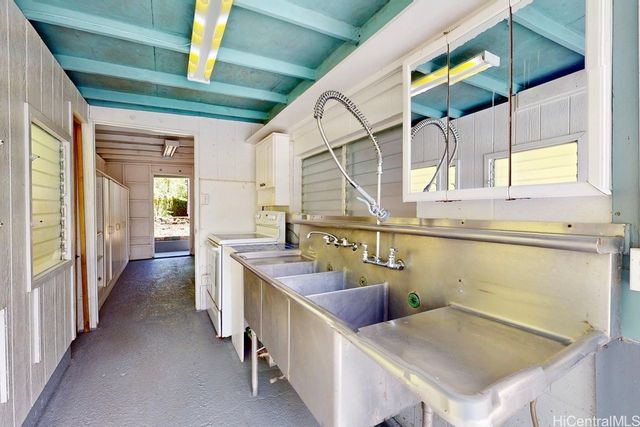 240 Puiwa Road, Honolulu, HI 96817