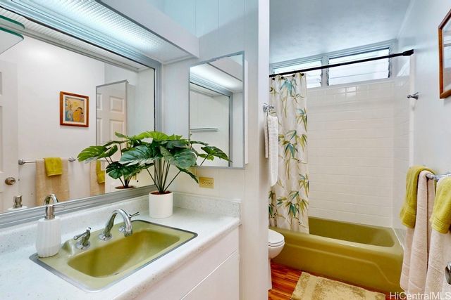 240 Puiwa Road, Honolulu, HI 96817