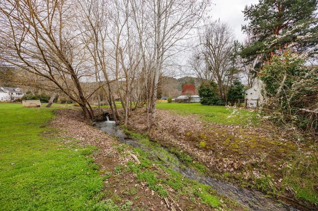 0 NE 9th Street, Grants Pass, OR 97526