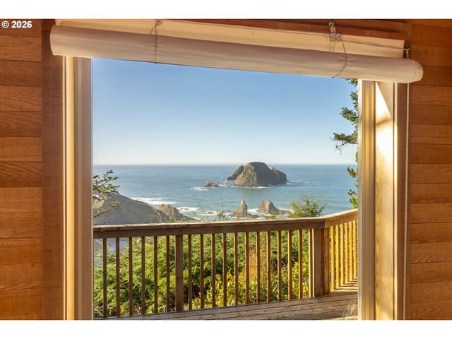 2430 CAPE MEARES Loop, Oceanside, OR 97134
