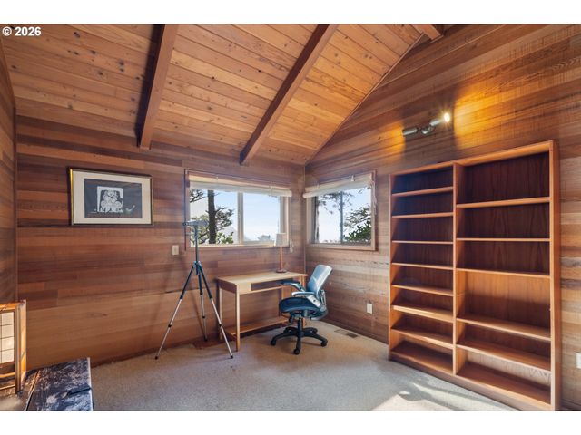 2430 CAPE MEARES Loop, Oceanside, OR 97134