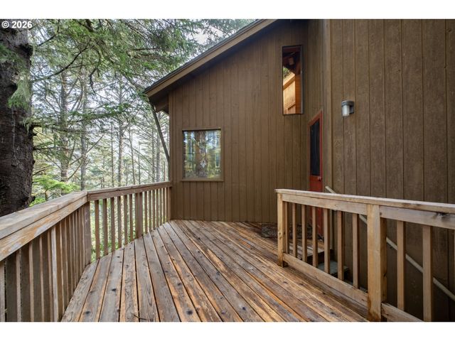2430 CAPE MEARES Loop, Oceanside, OR 97134