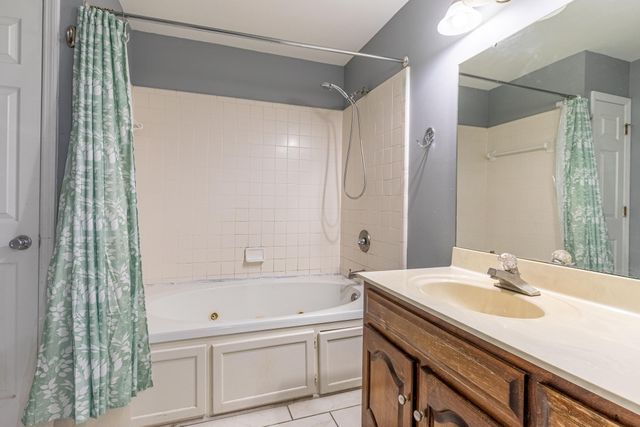 6802 French Quarter Court, Hixson, TN 37343