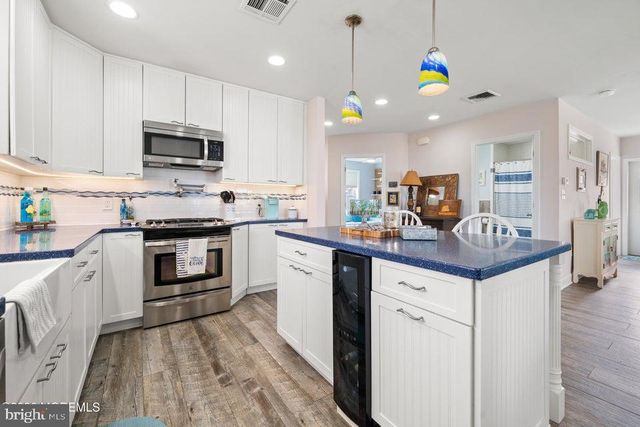 128 S LONGBOAT DR, Tuckerton, NJ 08087