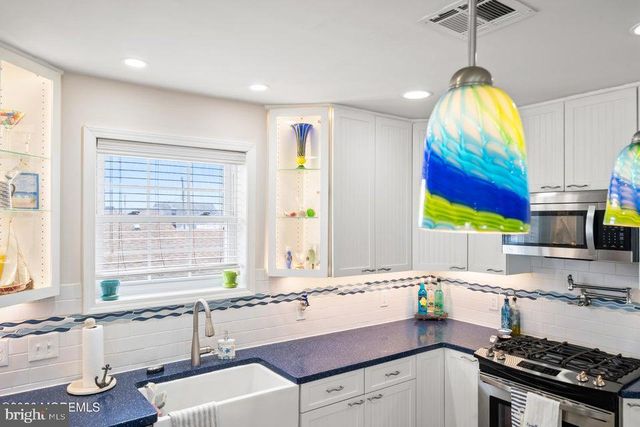 128 S LONGBOAT DR, Tuckerton, NJ 08087