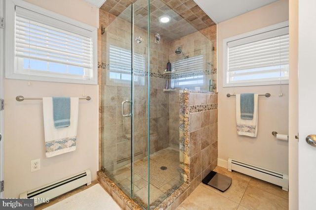 128 S LONGBOAT DR, Tuckerton, NJ 08087