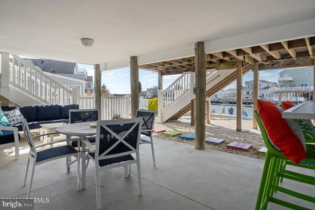 128 S LONGBOAT DR, Tuckerton, NJ 08087
