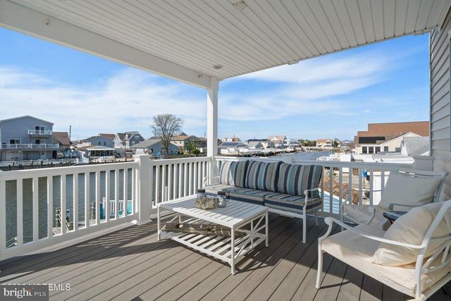 128 S LONGBOAT DR, Tuckerton, NJ 08087