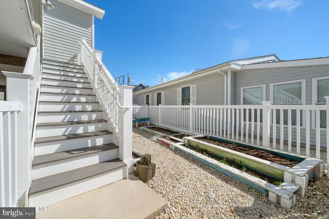 128 S LONGBOAT DR, Tuckerton, NJ 08087